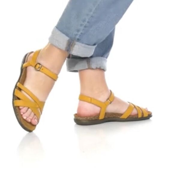 NEW NAOT Patricia Leather Women’s Sandal in Marigold Size 40 EU - Picture 15 of 16